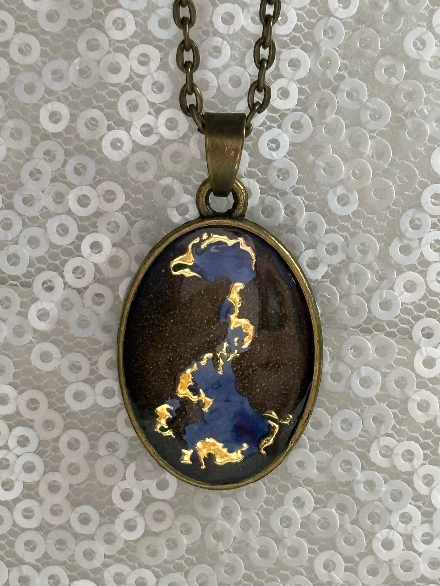 Pendant Necklace: Blue and Gold Design
