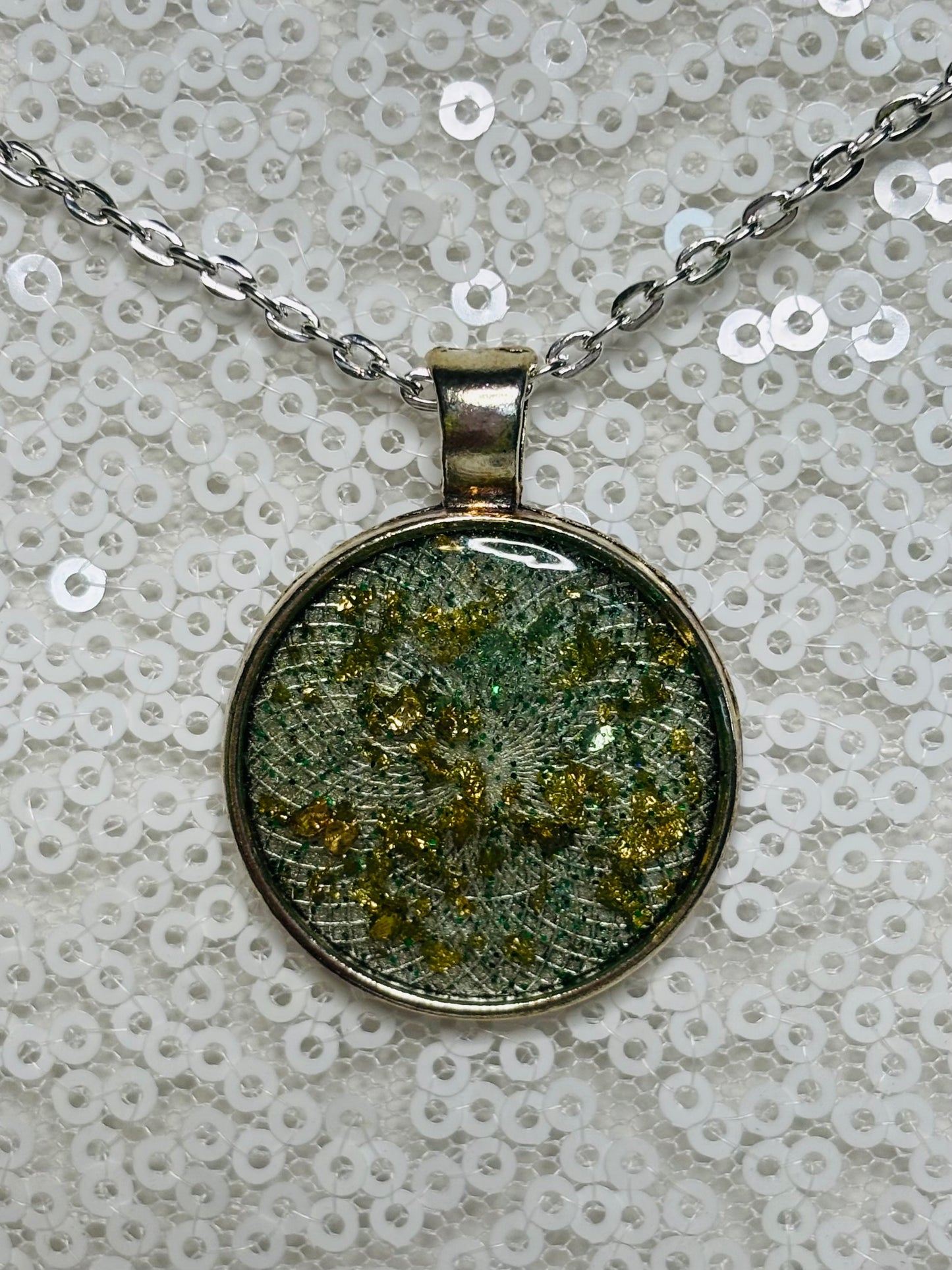 Green and Gold Pendant Necklace