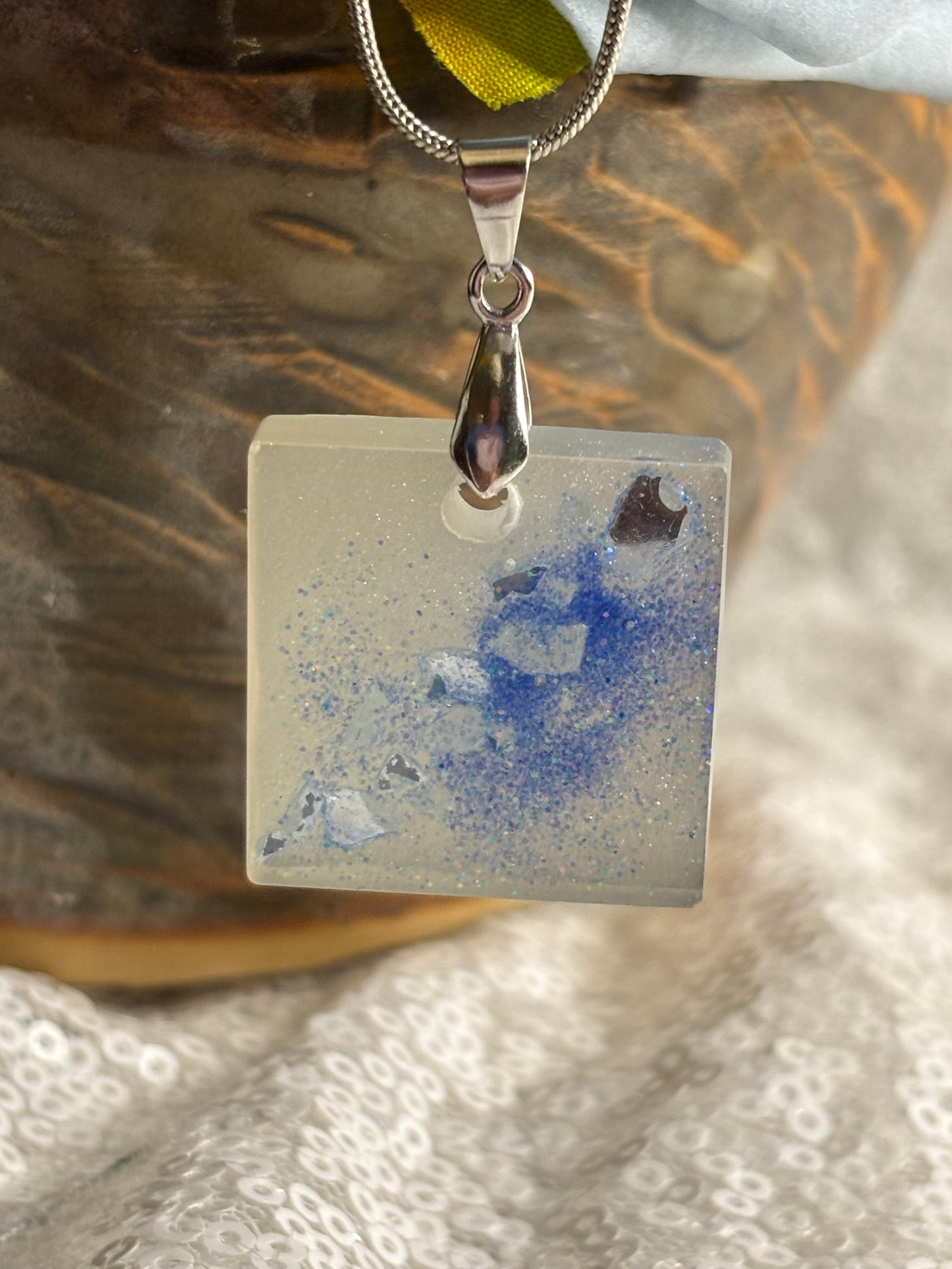 Pendant Necklace: Blue and White