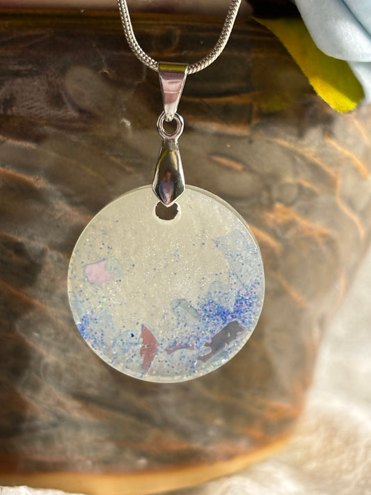 Pendant Necklace: Blue and White