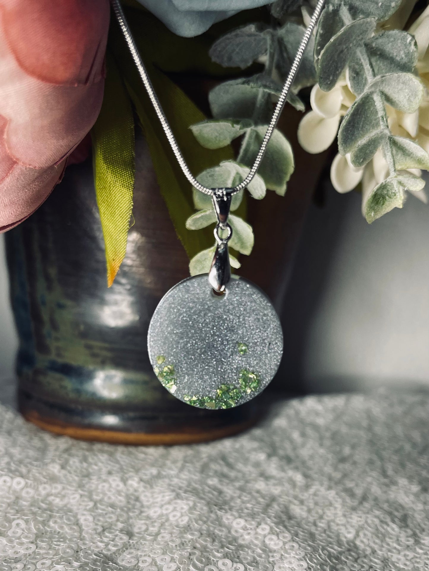 Pendant Necklace: Gray and Green